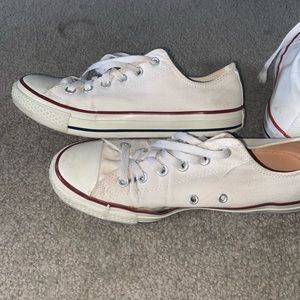 Converse Low Top Size 9